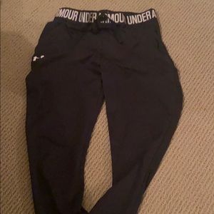 girls black joggers